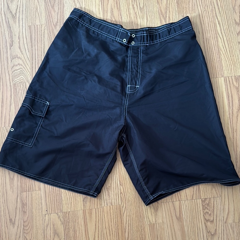 NWOT Black swimming Cargo Shorts